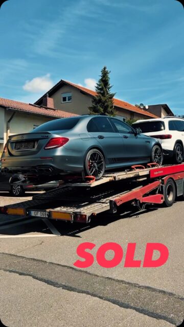 SOLD 🖤

E63s AMG Edition One.
Ein Auto, das man nicht nur fährt… sondern hört, fühlt und feiert. 🔥

Vom ersten Start bis zur letzten Ausfahrt einfach ein brutales Fahrzeug.
Wir wünschen dem neuen Besitzer maximal viel Spaß mit diesem Monster 🤝

Und wie immer gilt…
nach dem SOLD ist vor dem nächsten Neuzugang. 👀

#sold #amg #mercedes #mercedesamg #newpost