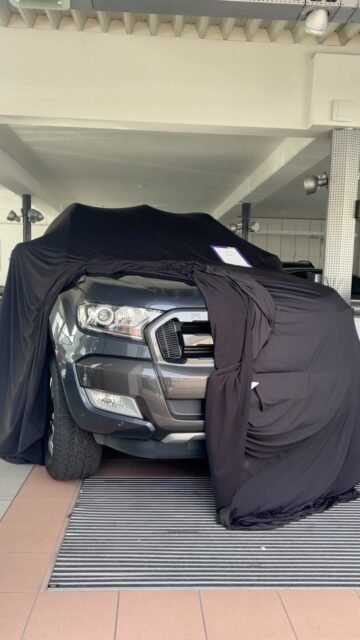 🚨 Delivery Day: Ford Ranger Wildtrak! 🚨

Abdeckung runter, Scheinwerfer an und ab auf die Straße! Wenn dieses Kraftpaket den Showroom verlässt, drehen sich garantiert alle Köpfe um. Ein absolutes Traumauto, das ab sofort bereit für die Straße und jedes Gelände ist. 🔥⚒️

Herzlichen Glückwunsch an unseren Kunden und allzeit gute Fahrt! 🔑💨

#deliveryday #fordranger #rangerwildtrak #luxurycars #newpost